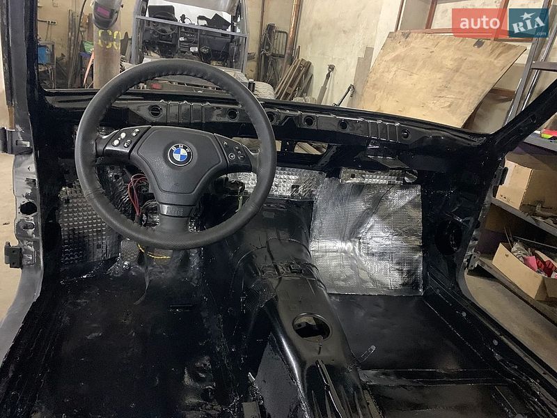 Фото BMW 3 Series з оголошення AUTO.RIA