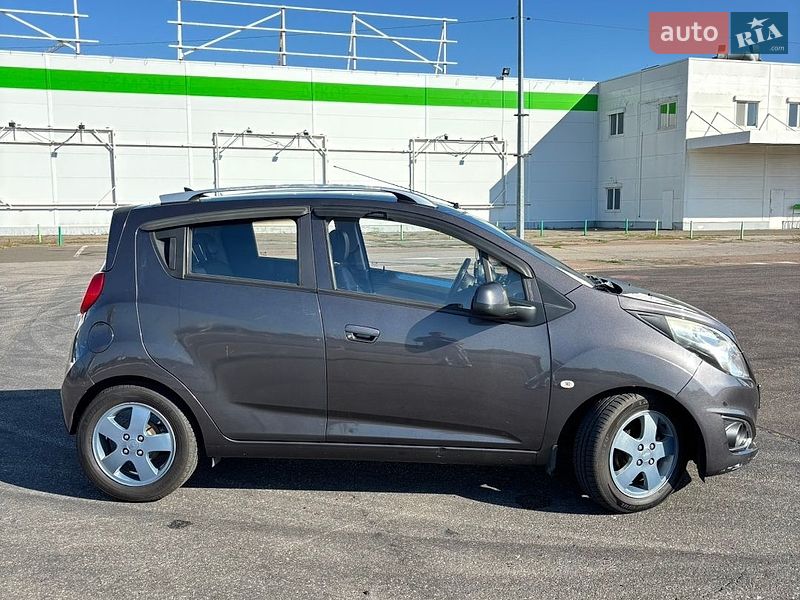 Фото Chevrolet Spark з оголошення AUTO.RIA