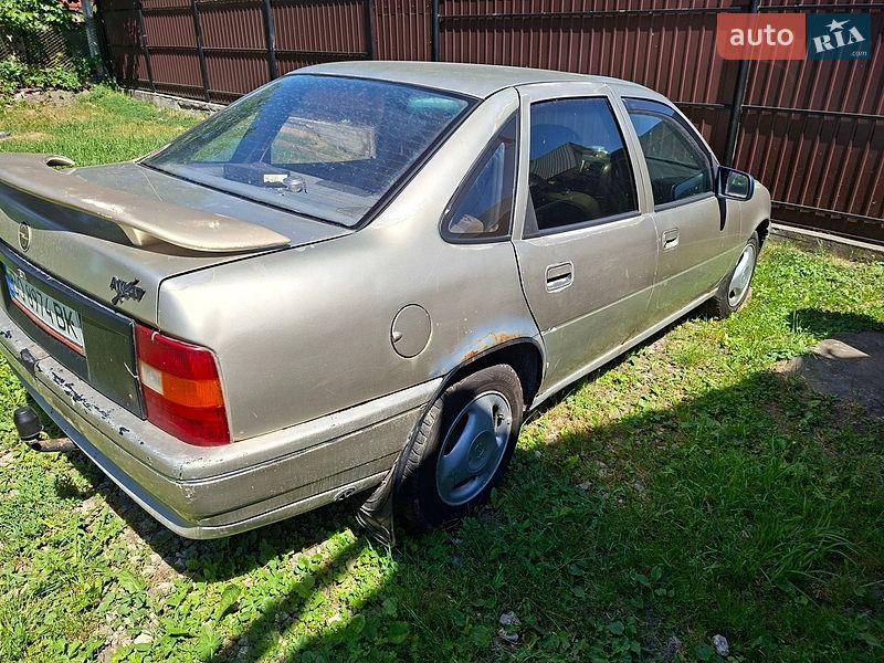Фото Opel Vectra з оголошення AUTO.RIA
