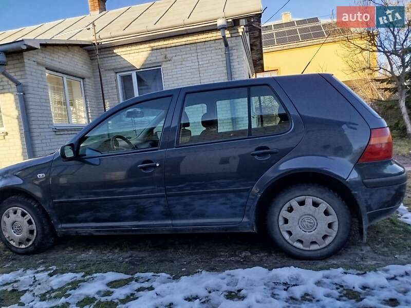 Фото Volkswagen Golf з оголошення AUTO.RIA