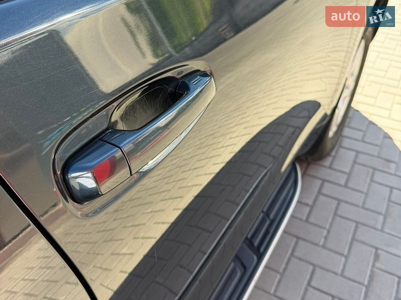 Фото Toyota Land Cruiser Prado з оголошення AUTO.RIA