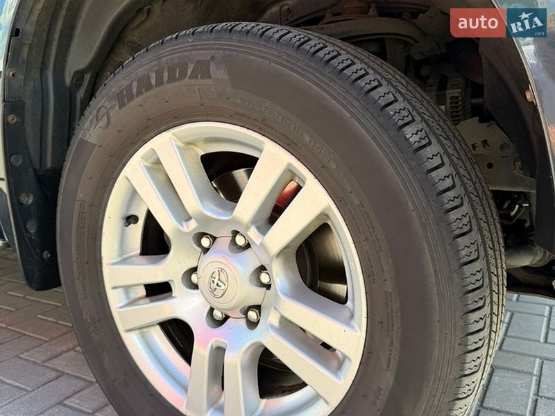 Фото Toyota Land Cruiser Prado з оголошення AUTO.RIA