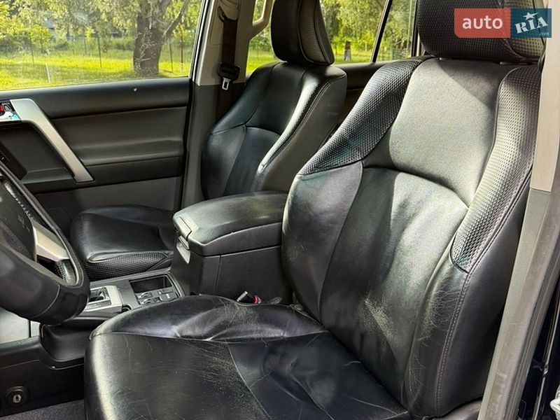 Фото Toyota Land Cruiser Prado з оголошення AUTO.RIA