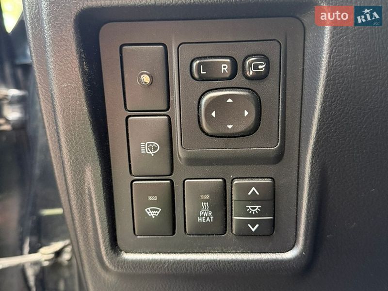 Фото Toyota Land Cruiser Prado з оголошення AUTO.RIA