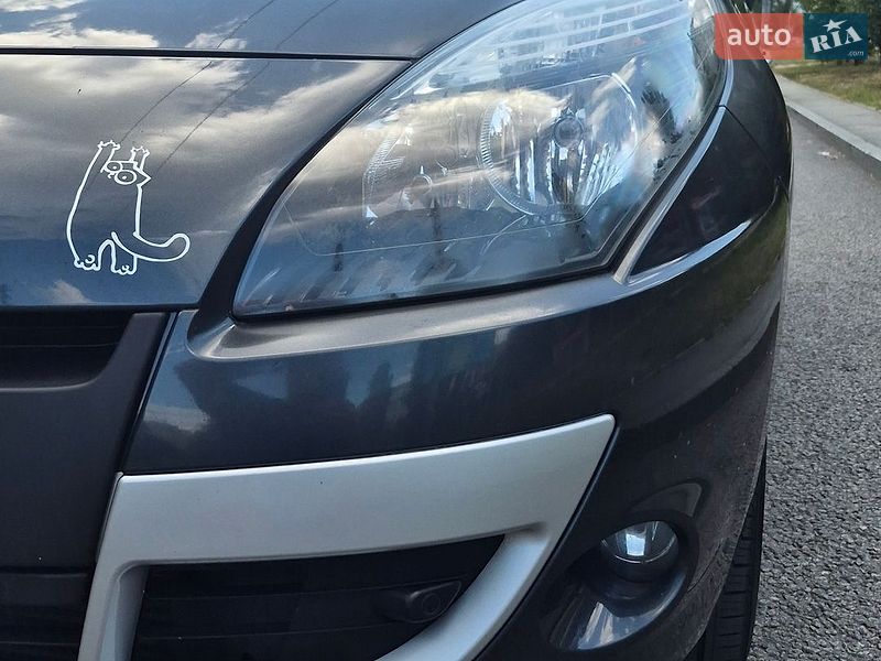 Фото Renault Scenic з оголошення AUTO.RIA