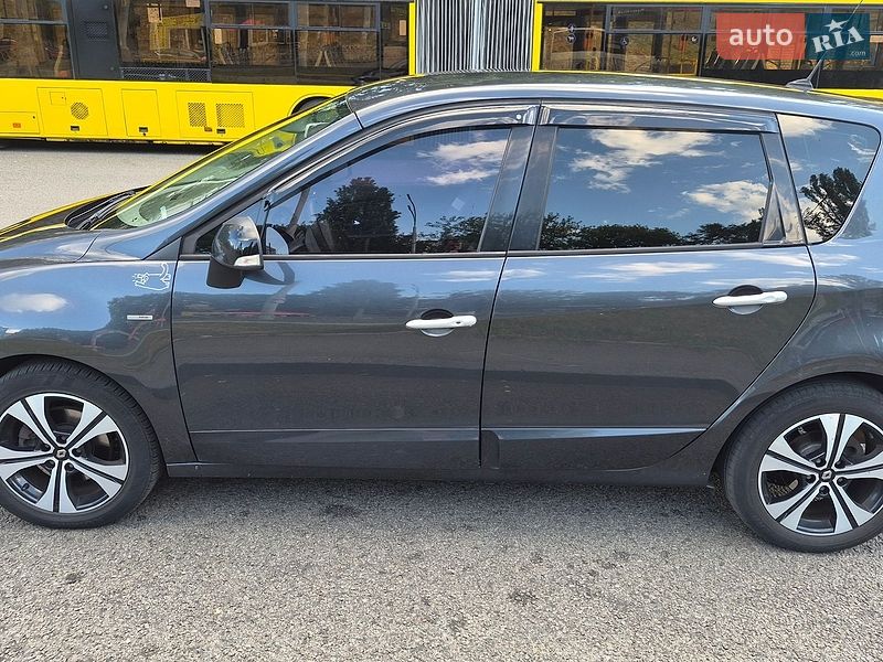 Фото Renault Scenic з оголошення AUTO.RIA