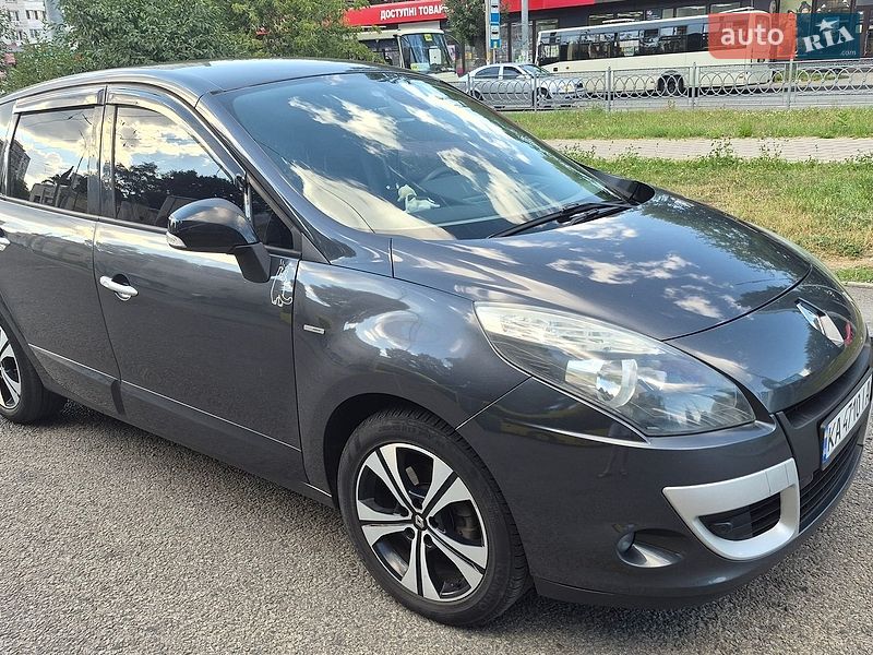 Фото Renault Scenic з оголошення AUTO.RIA