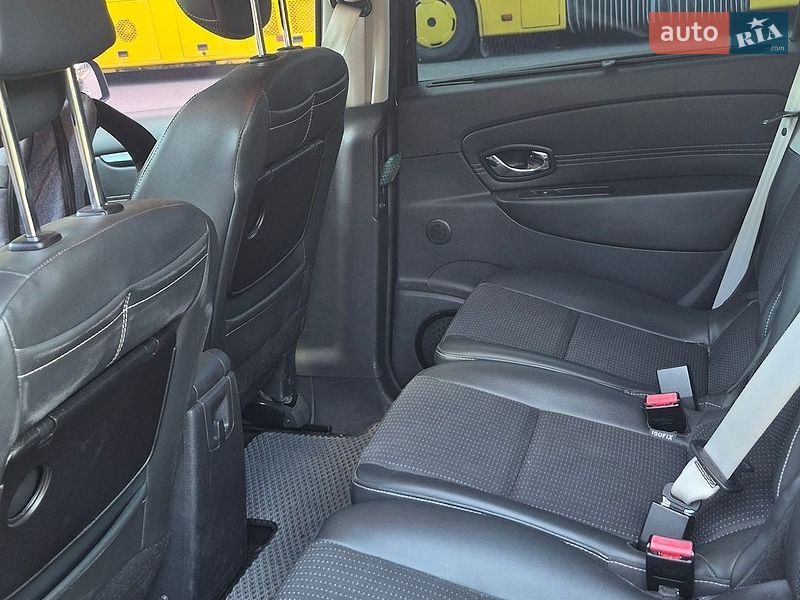 Фото Renault Scenic з оголошення AUTO.RIA