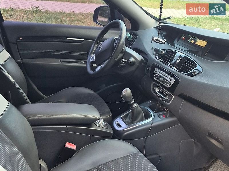 Фото Renault Scenic з оголошення AUTO.RIA