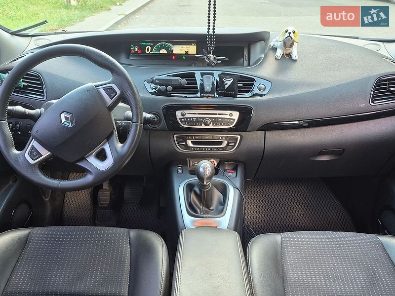 Фото Renault Scenic з оголошення AUTO.RIA