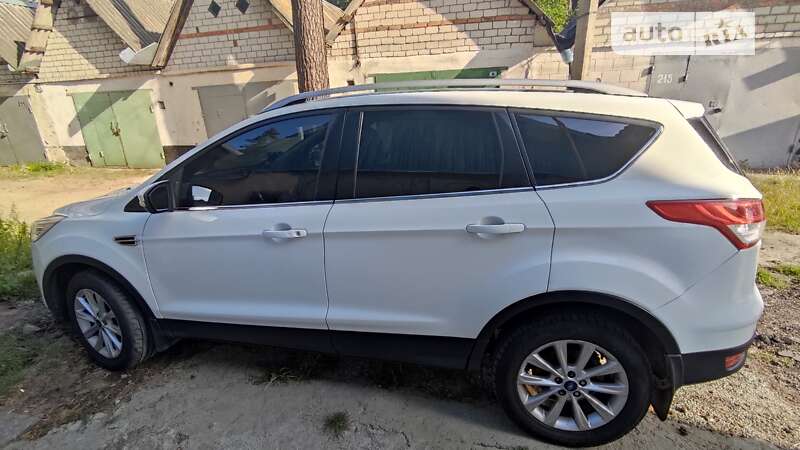 Фото Ford Kuga з оголошення AUTO.RIA