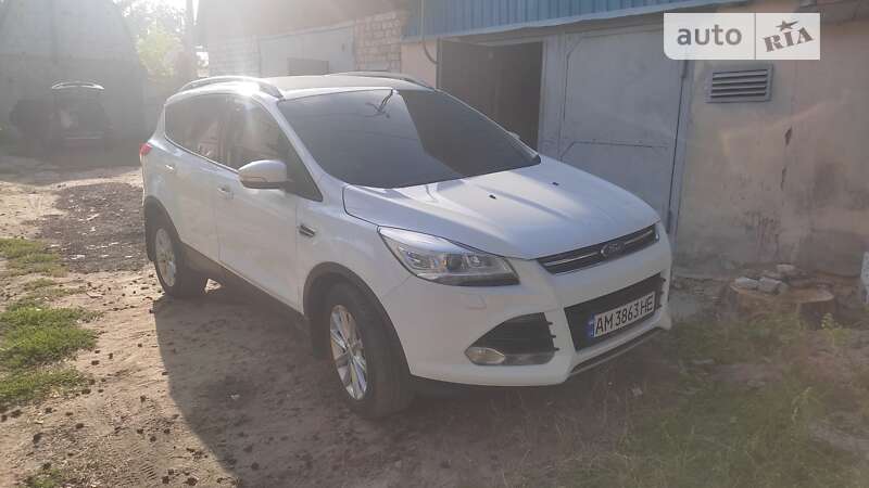 Фото Ford Kuga з оголошення AUTO.RIA