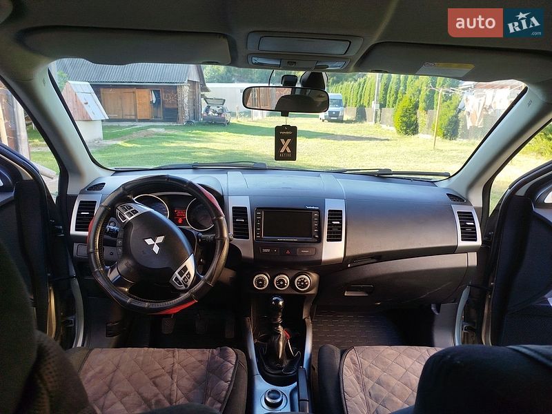 Фото Mitsubishi Outlander з оголошення AUTO.RIA