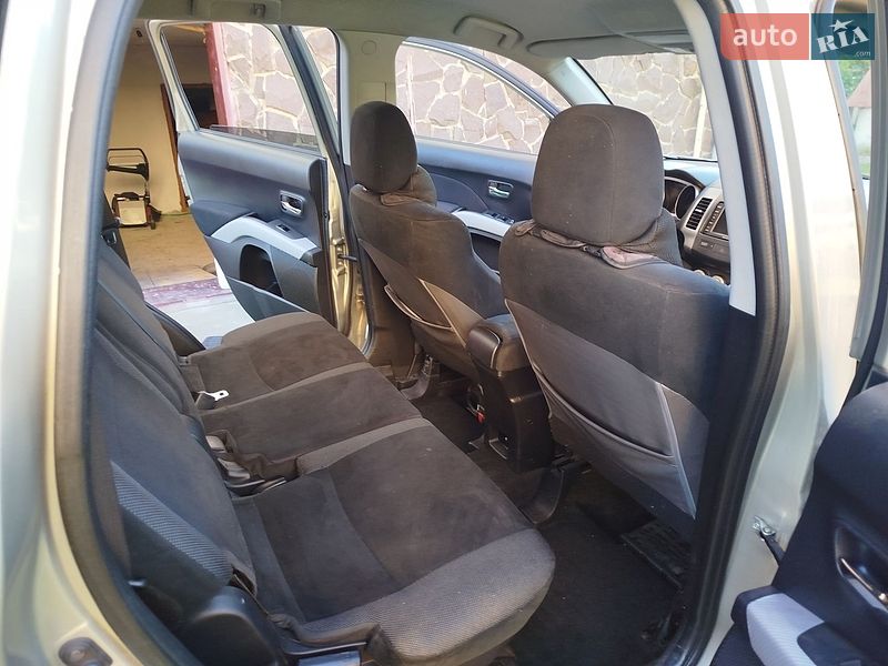 Фото Mitsubishi Outlander з оголошення AUTO.RIA
