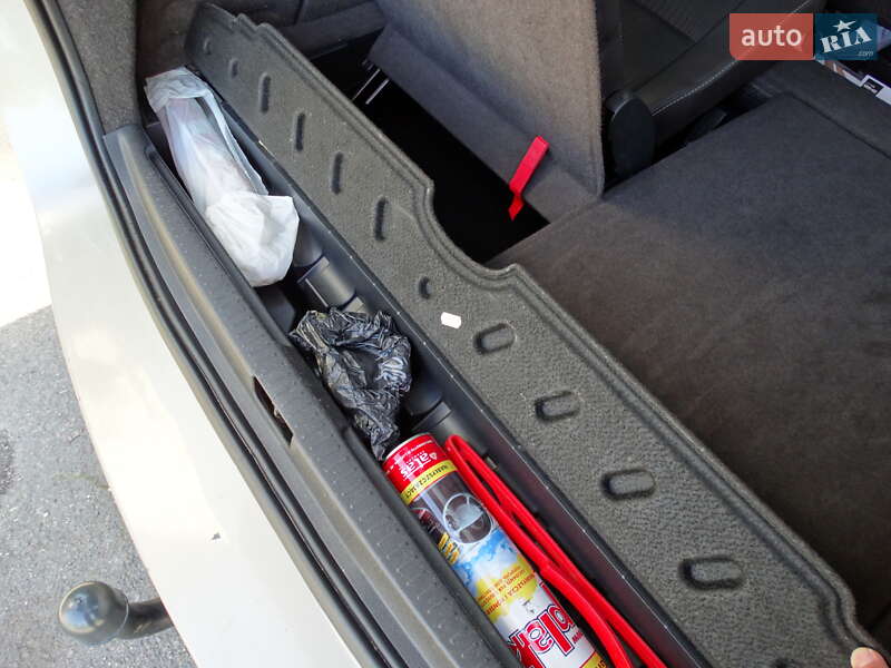 Фото Renault Megane Scenic з оголошення AUTO.RIA