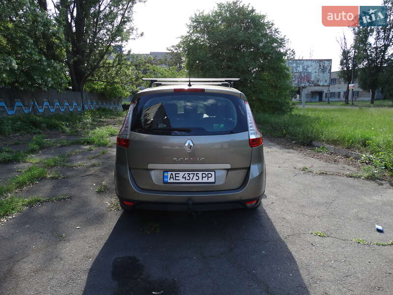 Фото Renault Megane Scenic з оголошення AUTO.RIA