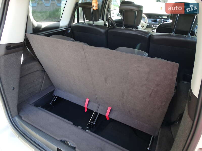 Фото Renault Megane Scenic з оголошення AUTO.RIA