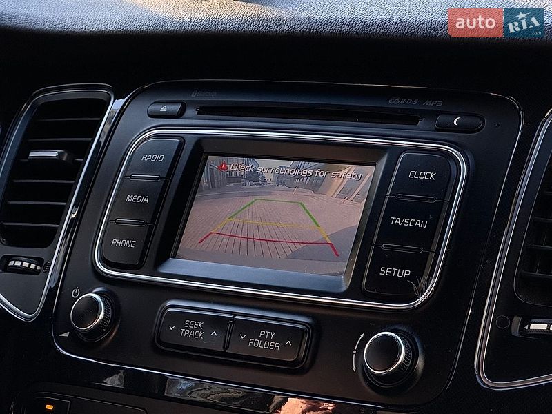 Фото Kia Carens з оголошення AUTO.RIA