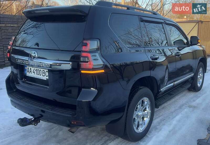 Фото Toyota Land Cruiser Prado з оголошення AUTO.RIA
