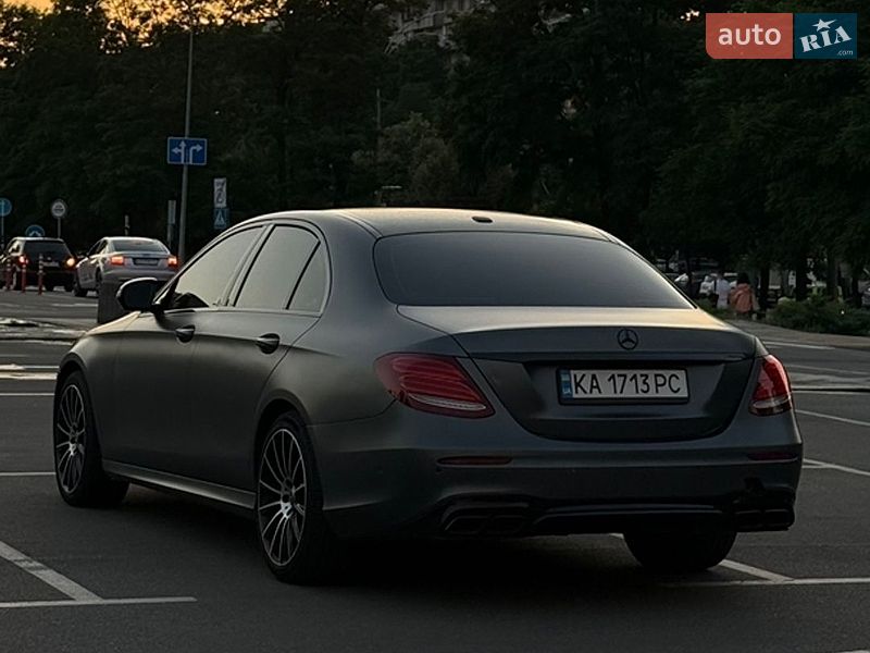 Фото Mercedes-Benz E-Class з оголошення AUTO.RIA