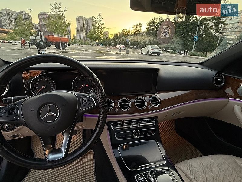 Фото Mercedes-Benz E-Class з оголошення AUTO.RIA