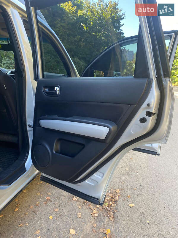 Фото Nissan X-Trail з оголошення AUTO.RIA