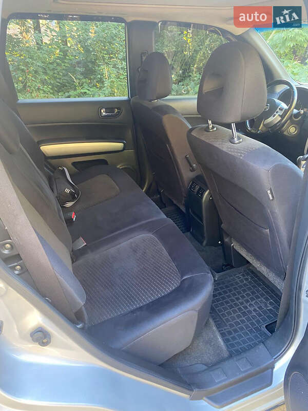 Фото Nissan X-Trail з оголошення AUTO.RIA