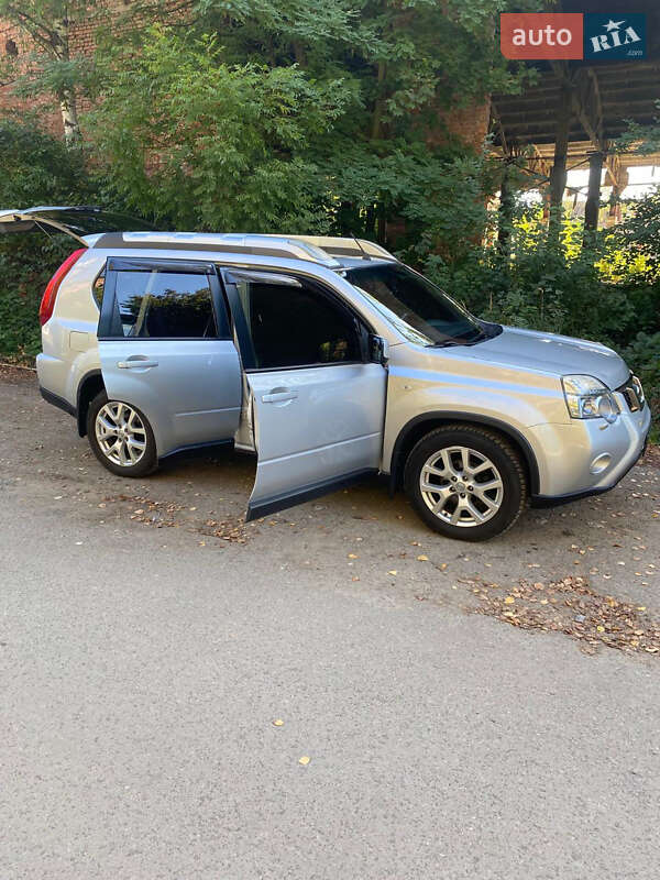 Фото Nissan X-Trail з оголошення AUTO.RIA