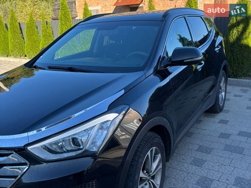 Фото Hyundai Santa FE з оголошення AUTO.RIA