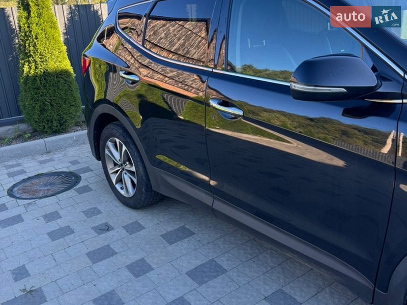 Фото Hyundai Santa FE з оголошення AUTO.RIA