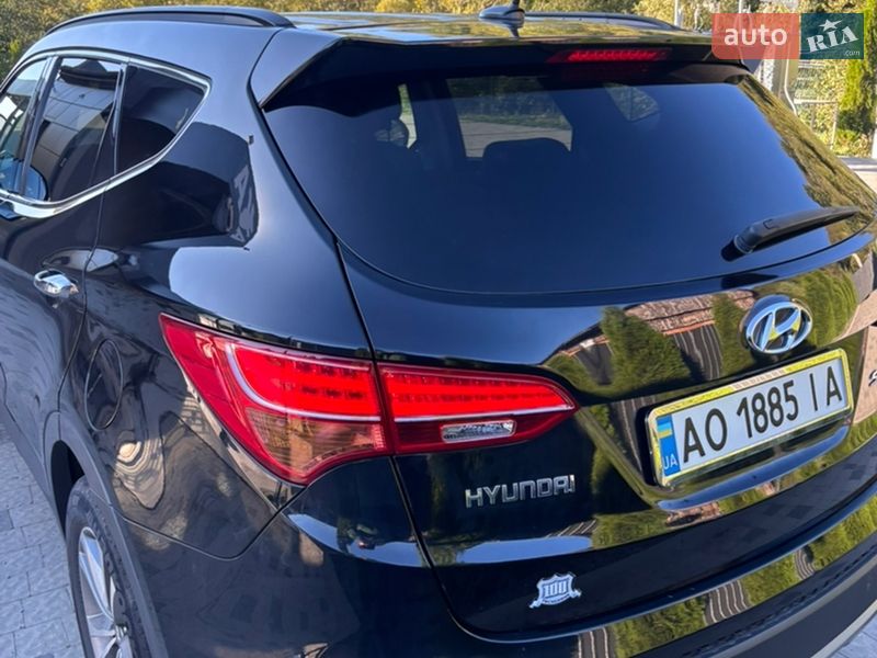Фото Hyundai Santa FE з оголошення AUTO.RIA