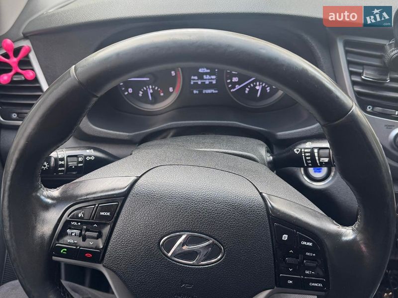 Фото Hyundai Tucson з оголошення AUTO.RIA