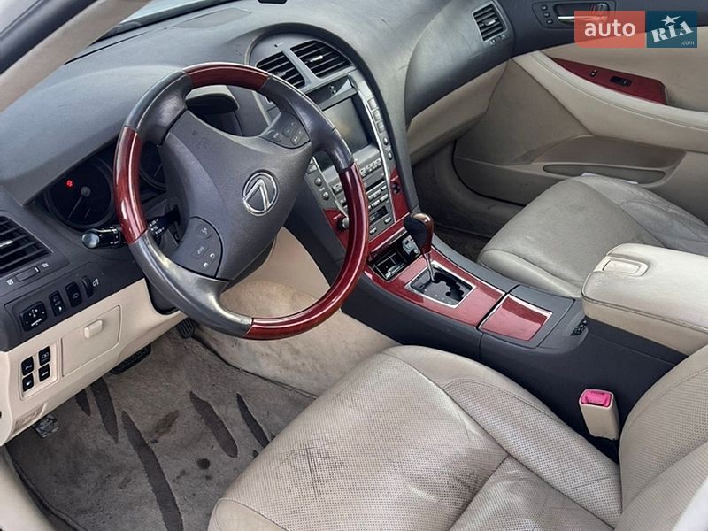 Фото Lexus ES з оголошення AUTO.RIA