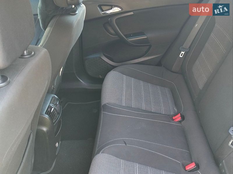 Фото Opel Insignia з оголошення AUTO.RIA