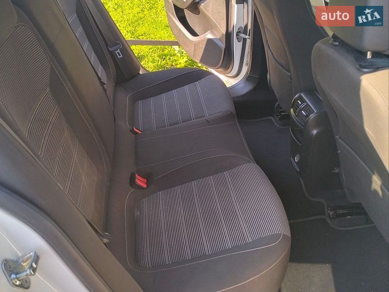 Фото Opel Insignia з оголошення AUTO.RIA