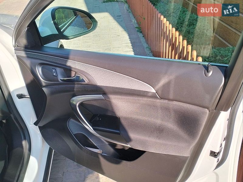 Фото Opel Insignia з оголошення AUTO.RIA