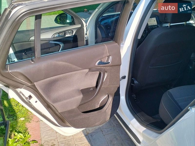 Фото Opel Insignia з оголошення AUTO.RIA