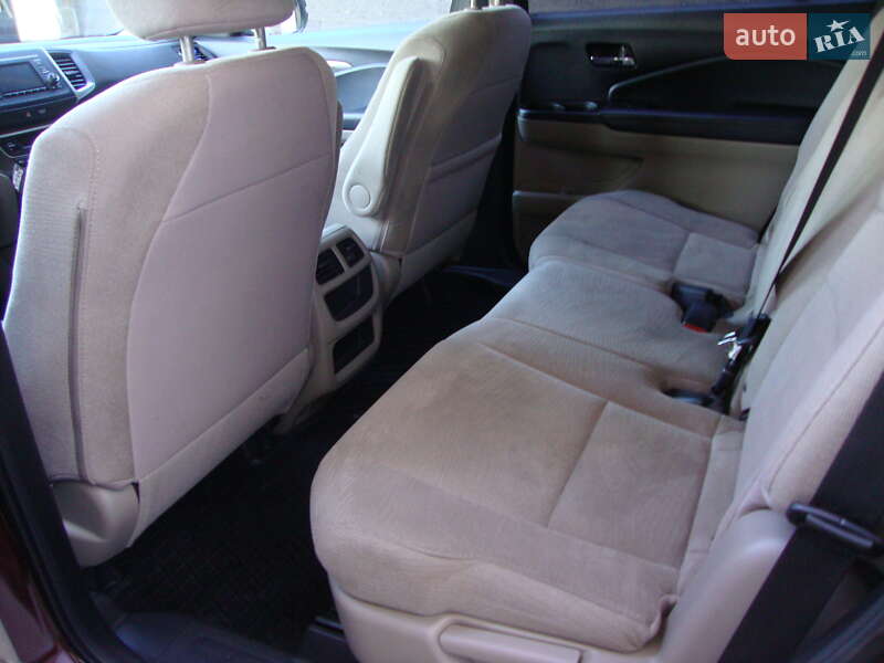 Фото Honda Pilot з оголошення AUTO.RIA