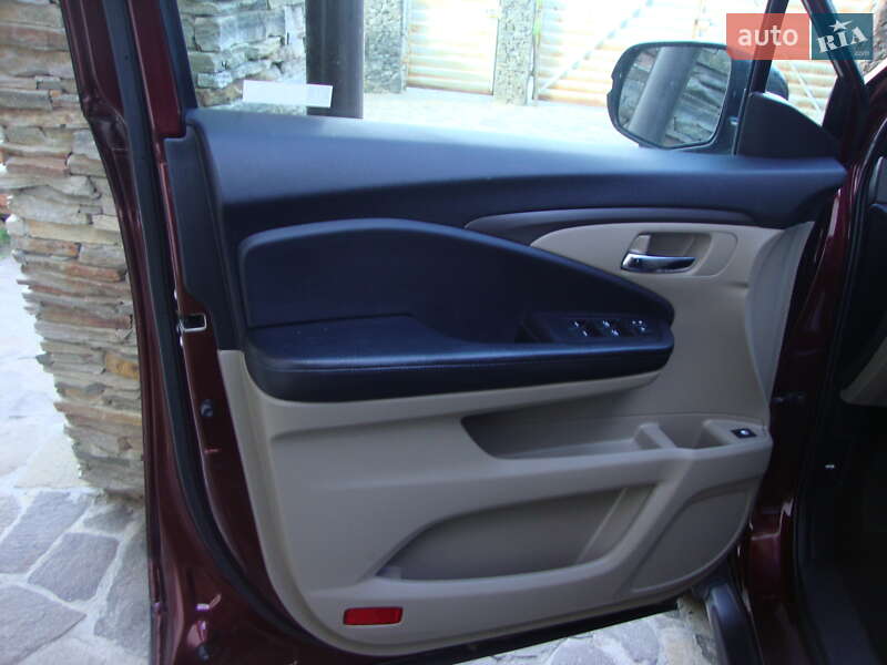Фото Honda Pilot з оголошення AUTO.RIA