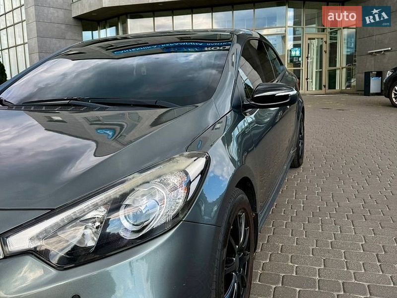 Фото Kia Cerato Koup з оголошення AUTO.RIA