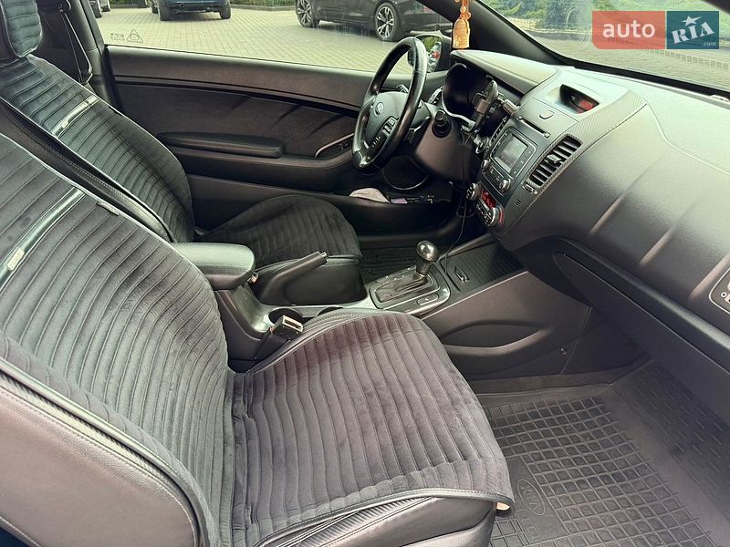 Фото Kia Cerato Koup з оголошення AUTO.RIA