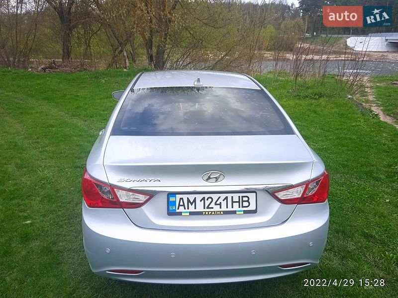 Фото Hyundai Sonata з оголошення AUTO.RIA