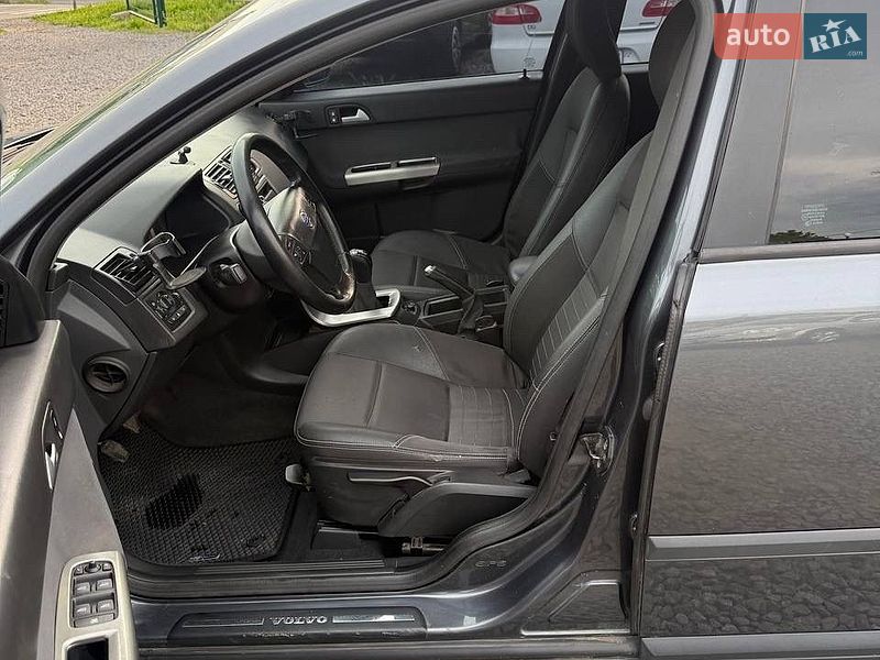 Фото Volvo V50 з оголошення AUTO.RIA