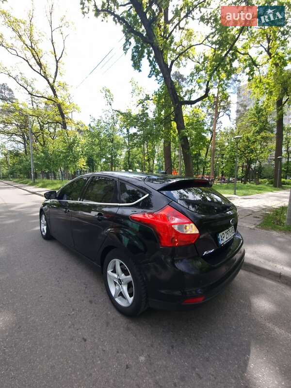 Фото Ford Focus з оголошення AUTO.RIA