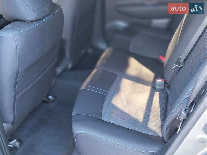 Фото Nissan Leaf з оголошення AUTO.RIA