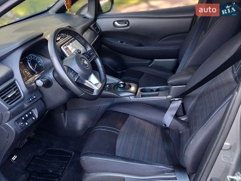 Фото Nissan Leaf з оголошення AUTO.RIA