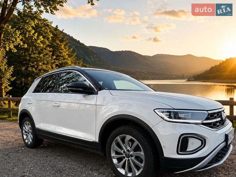 Фото Volkswagen T-Roc з оголошення AUTO.RIA