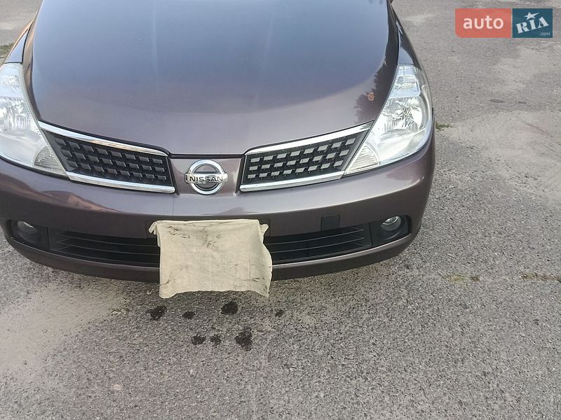 Фото Nissan TIIDA з оголошення AUTO.RIA