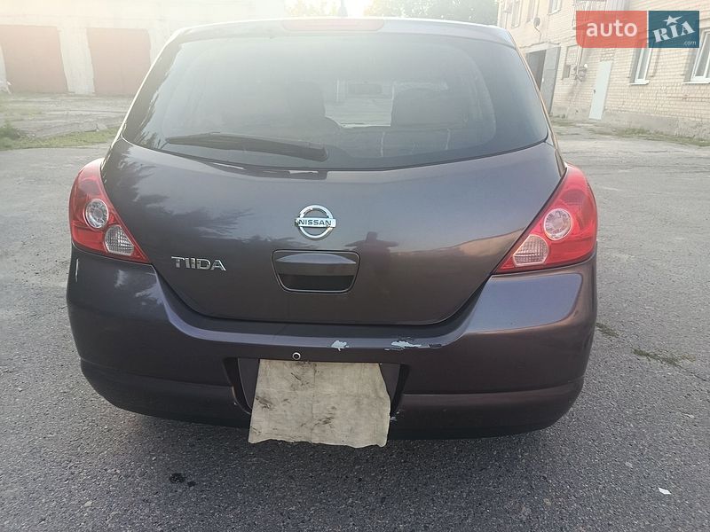 Фото Nissan TIIDA з оголошення AUTO.RIA