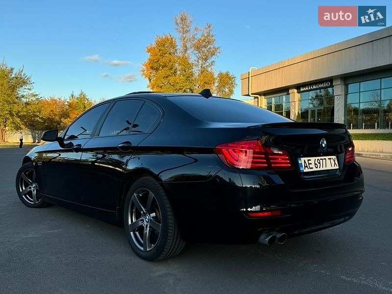 Фото BMW 5 Series з оголошення AUTO.RIA